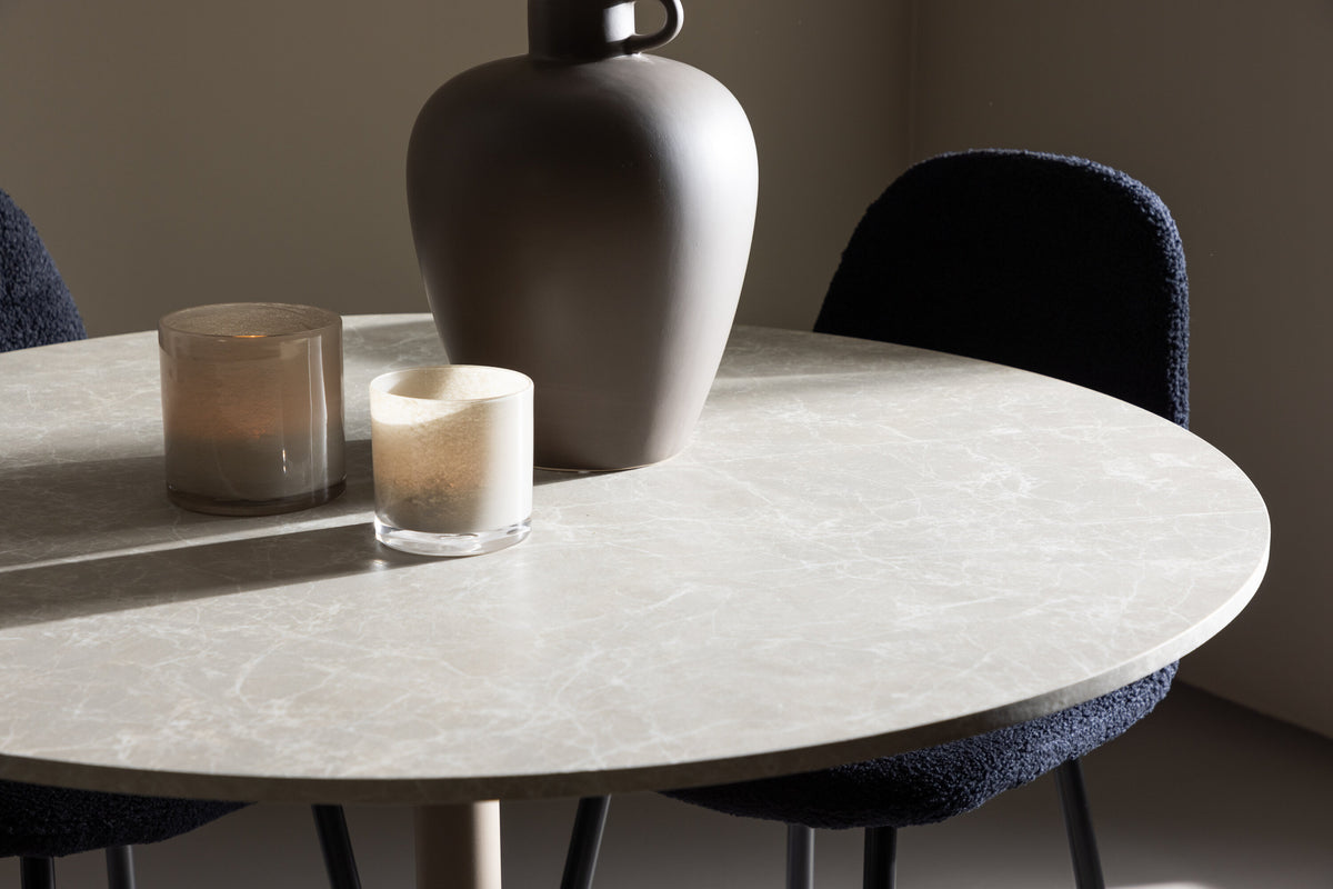 Lycke Matbord med Polar Stolarna – MDF
