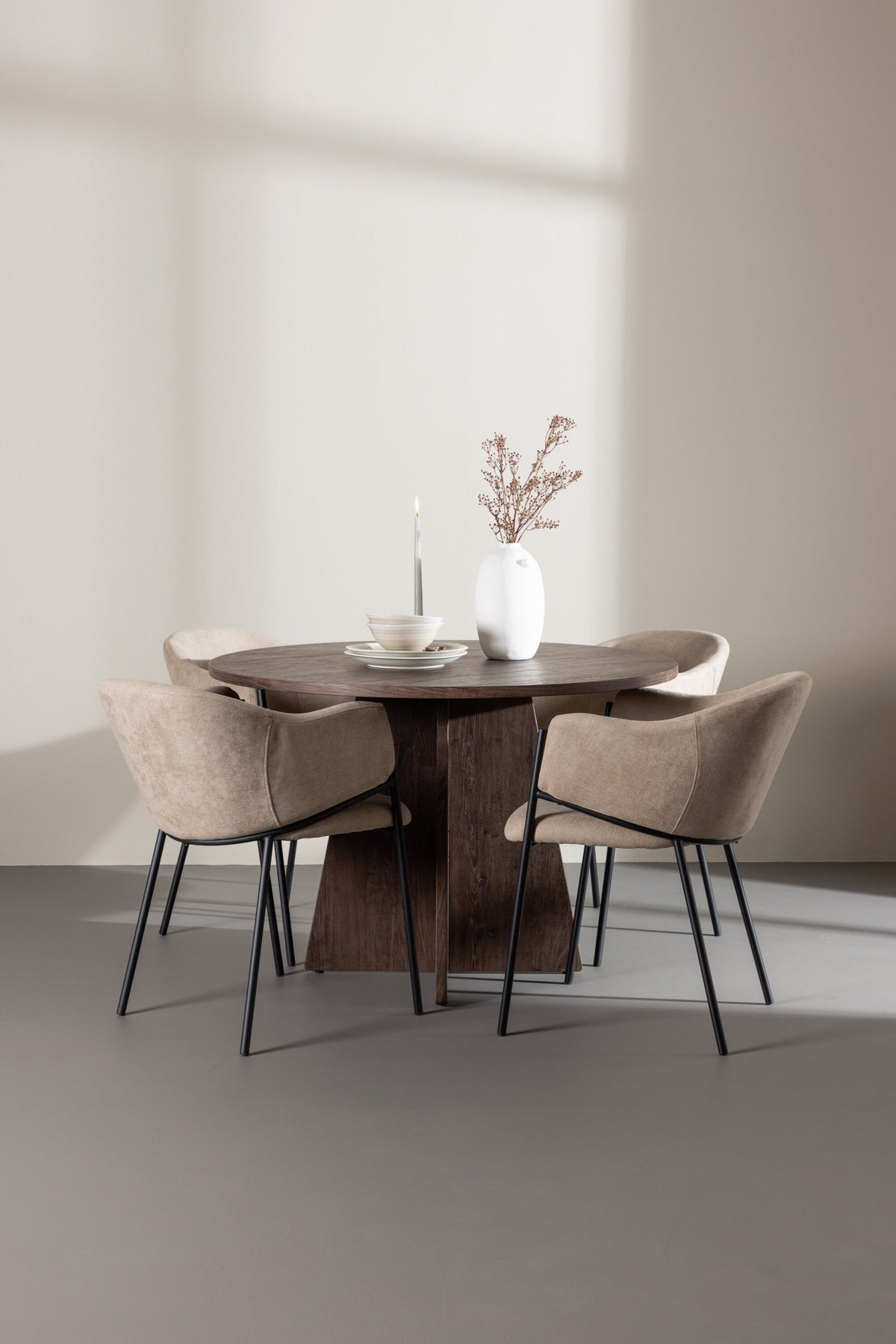 Bootcut Matbord med Evelina Stolarna – MDF