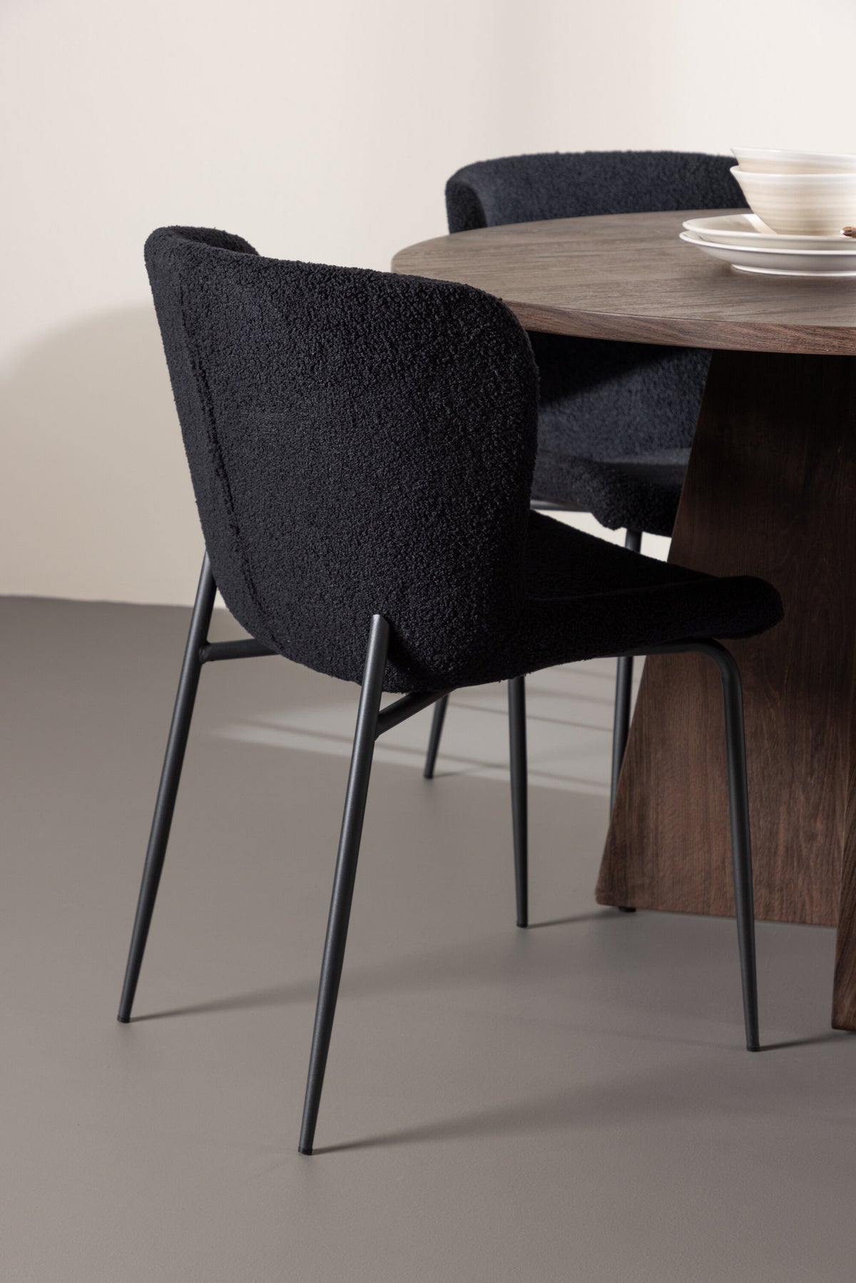 Bootcut Matbord med Modesto Stolarna – MDF