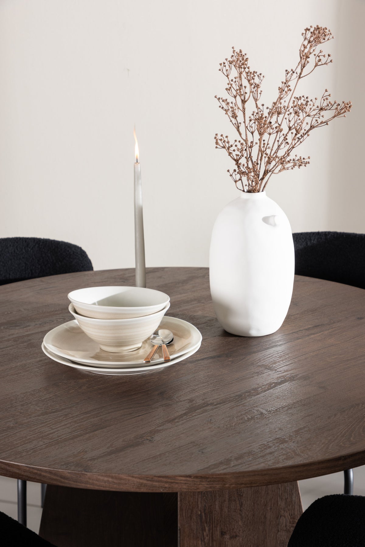 Bootcut Matbord med Modesto Stolarna – MDF