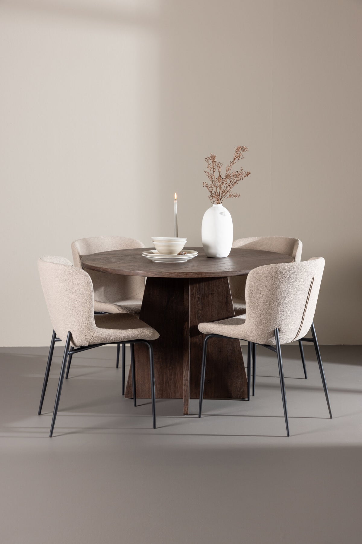 Bootcut Matbord med Modesto Stolarna – MDF