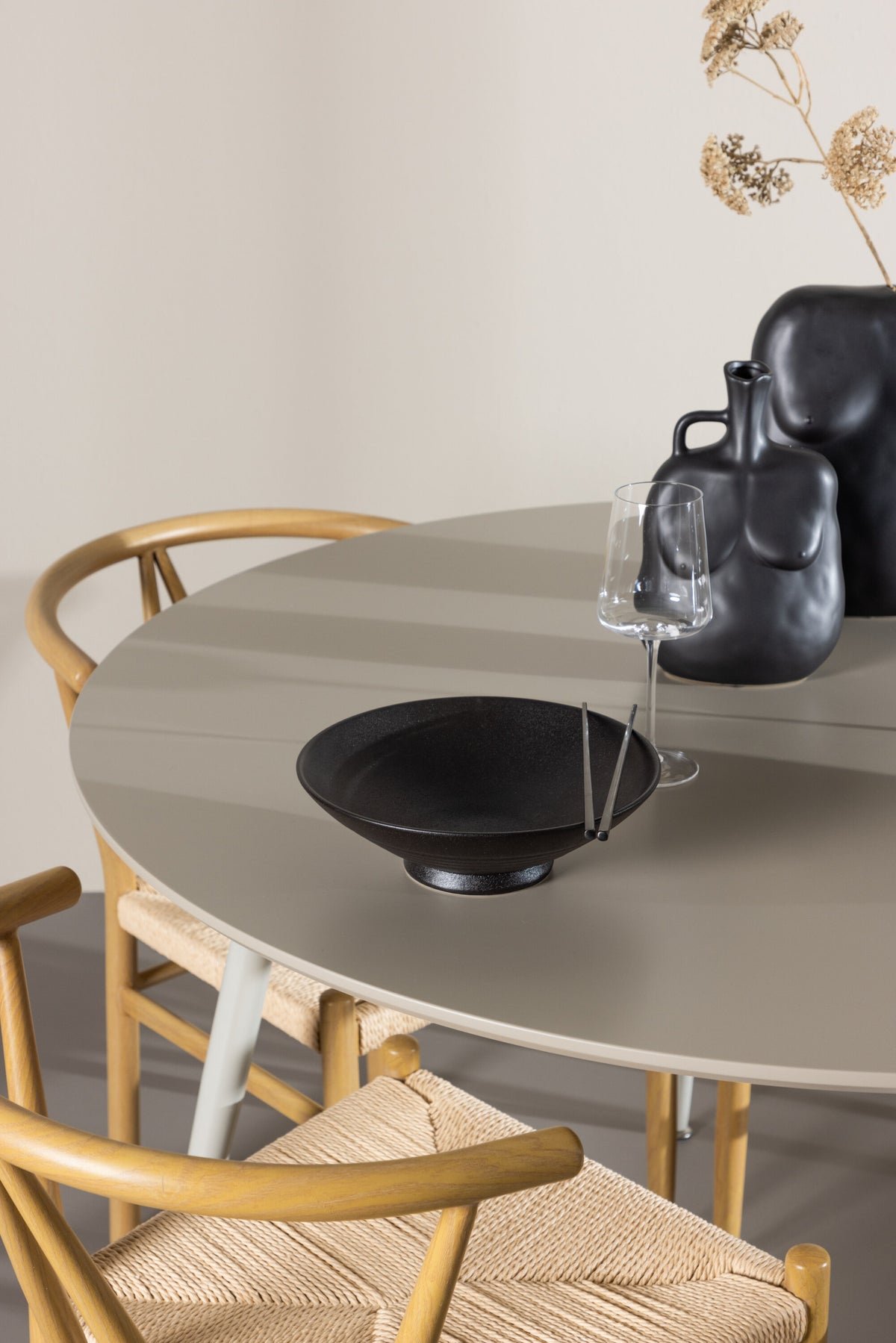 Plaza Matbord med Alfons Stolarna