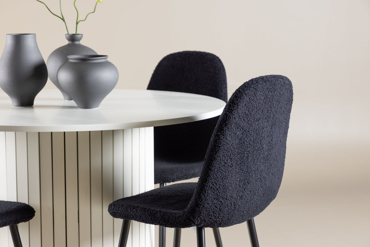 Härön Matbord med Polar Stolarna – MDF