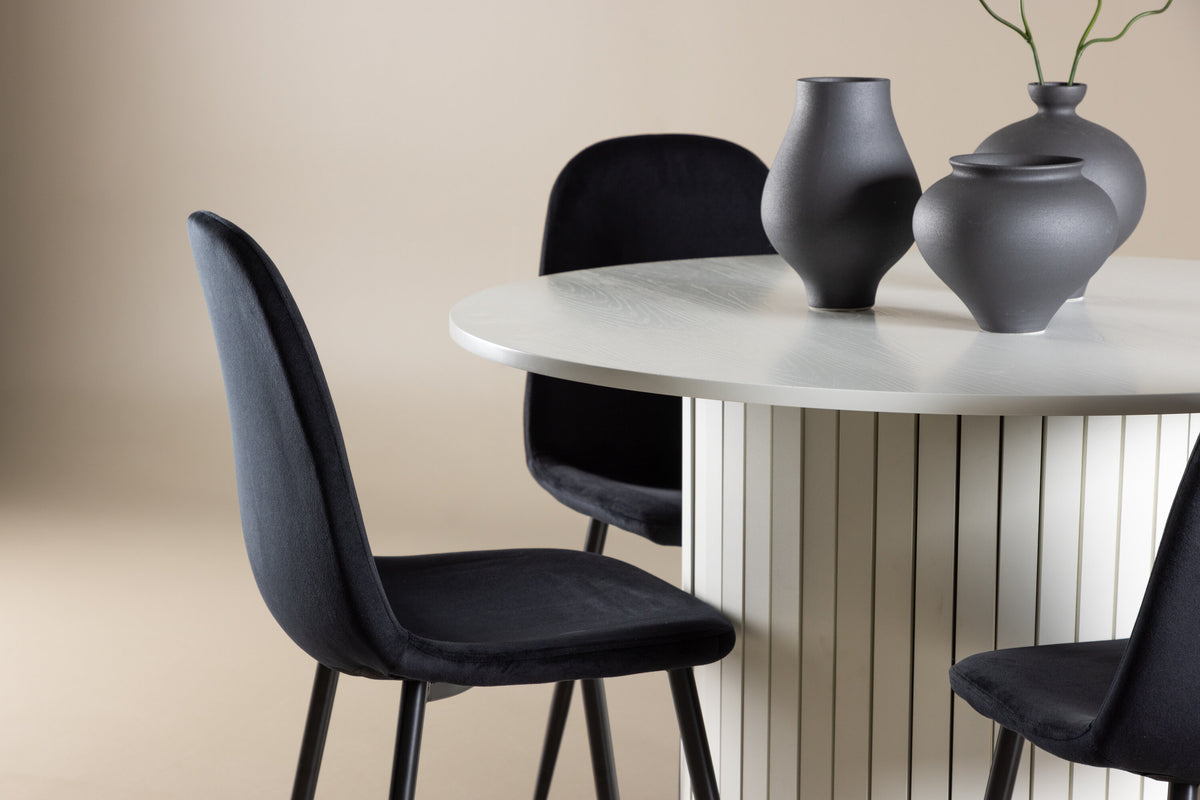 Härön Matbord med Polar Stolarna – MDF