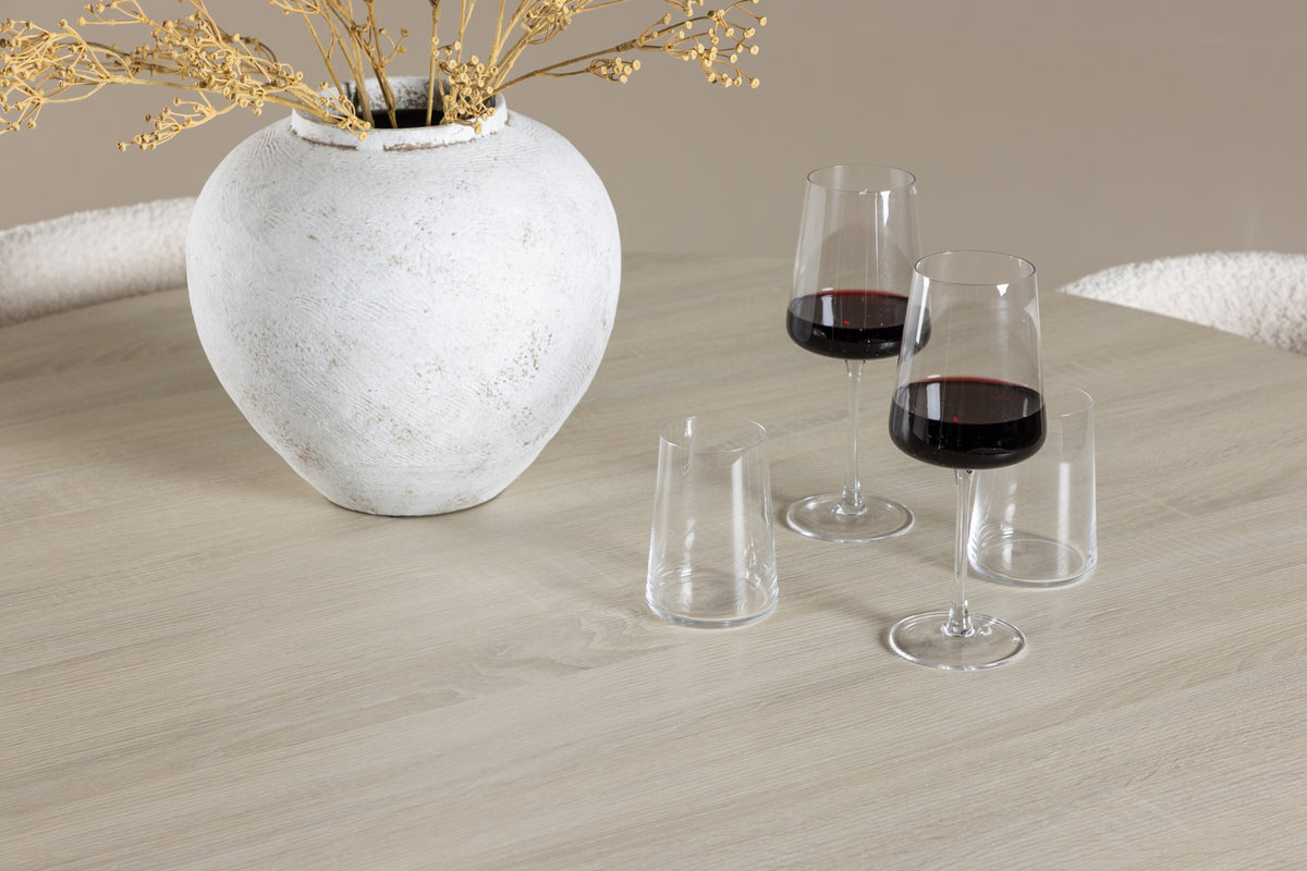 Lanzo Matbord med Agnes Stolarna