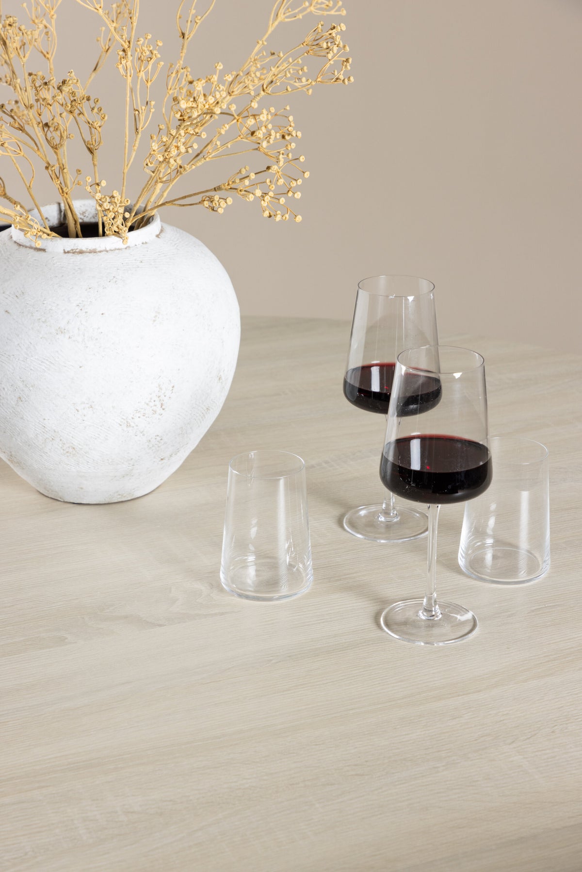 Lanzo Matbord med Night Stolarna – MDF
