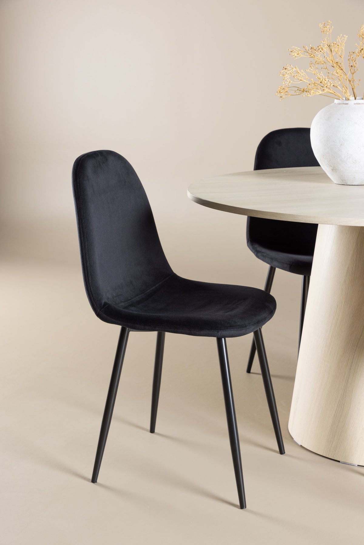 Lanzo Matbord med Polar Stolarna – MDF