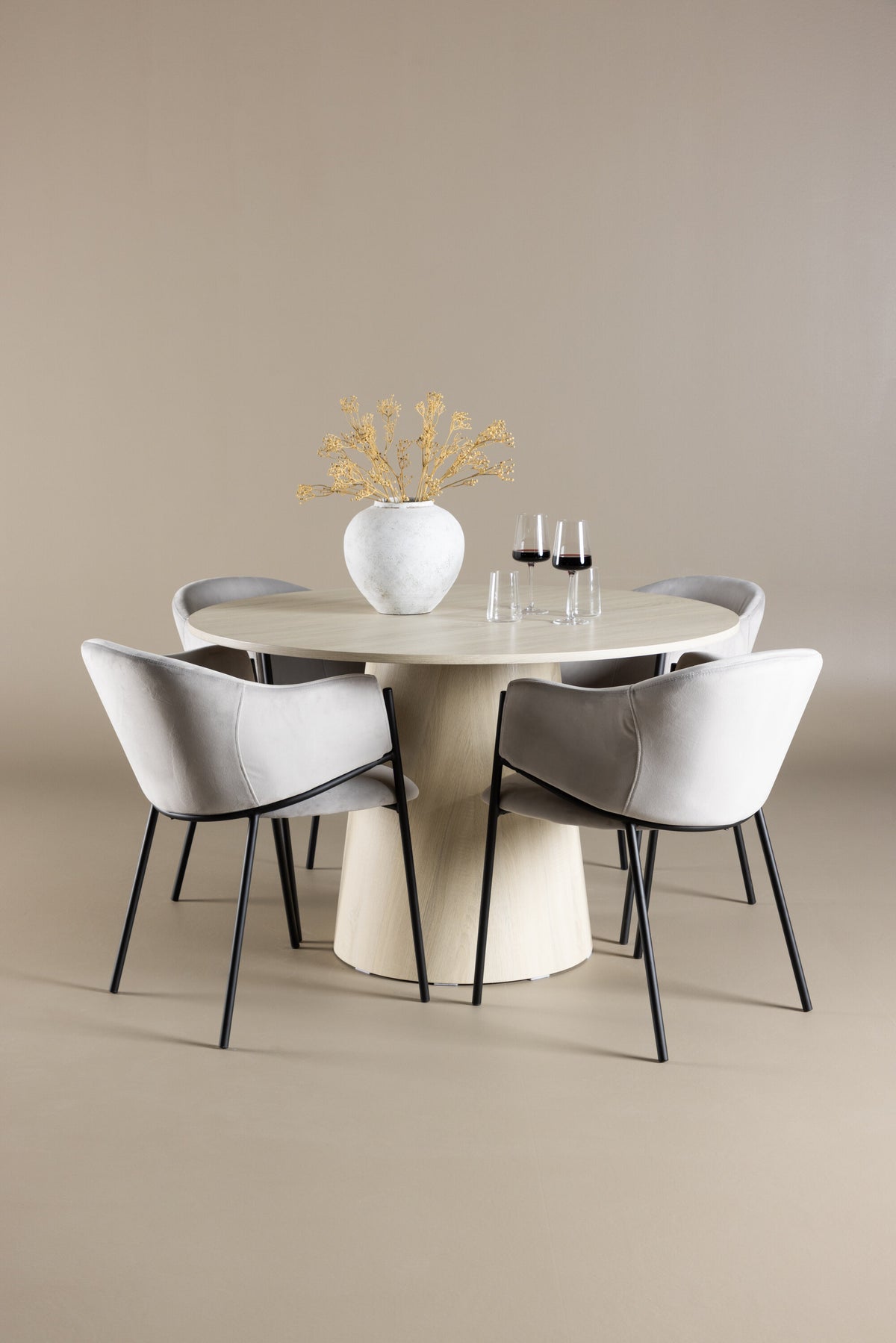 Lanzo Matbord med Evelina Stolarna – MDF