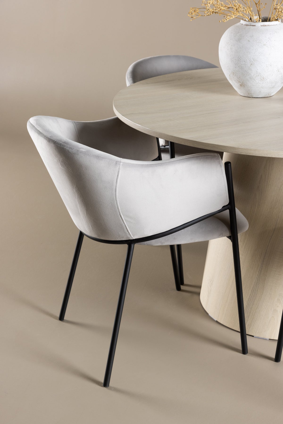 Lanzo Matbord med Evelina Stolarna – MDF
