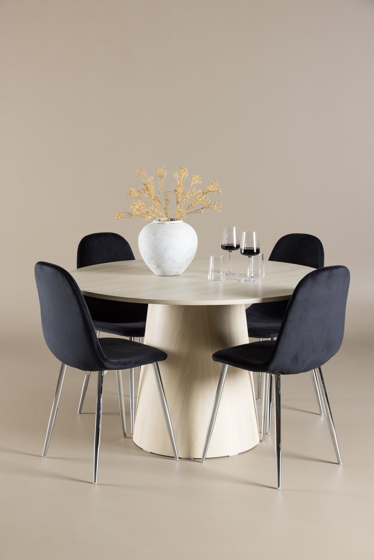 Lanzo Matbord med Polar Stolarna – MDF