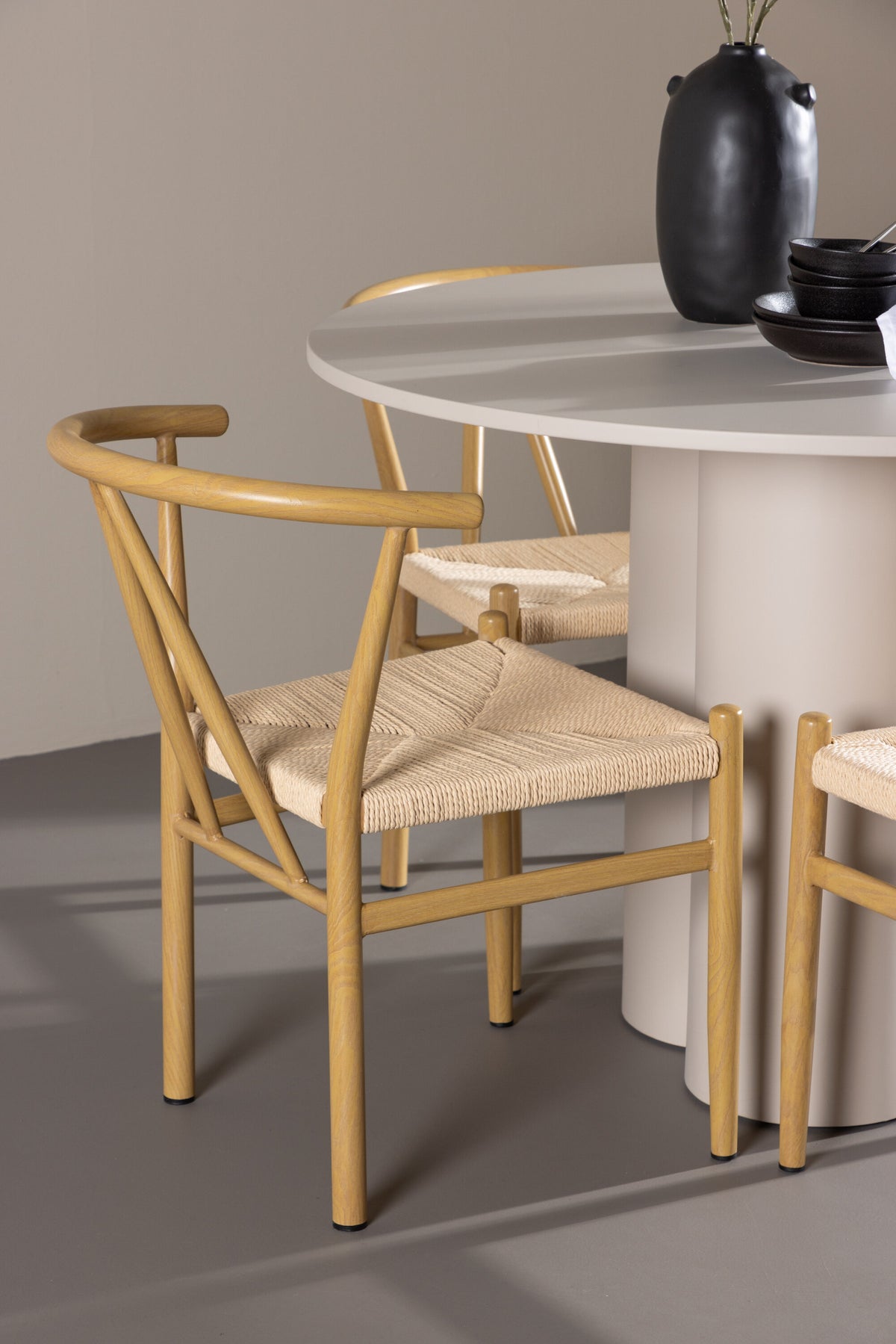 Olivia Matbord med Alfons Stolarna – MDF