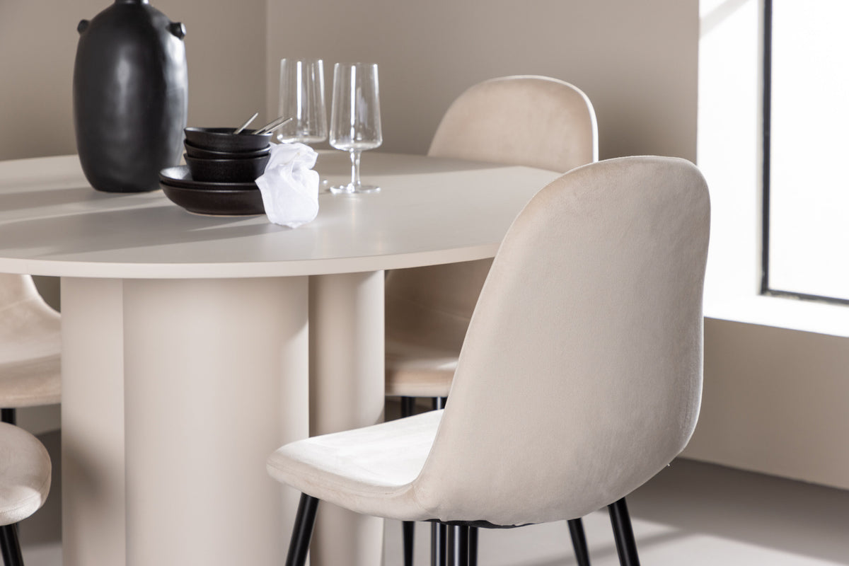 Olivia Matbord med Polar Stolarna – MDF