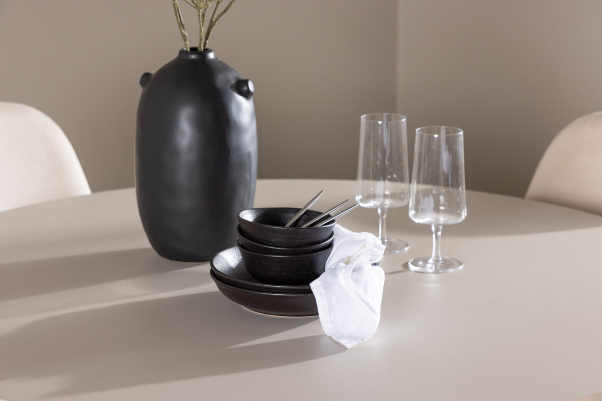 Olivia Matbord med Polar Stolarna – MDF