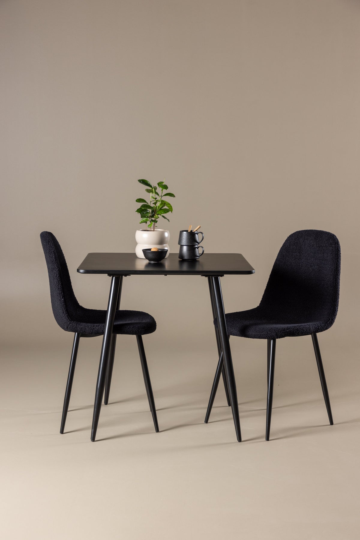 Polar Matbord med Polar Stolarna – MDF