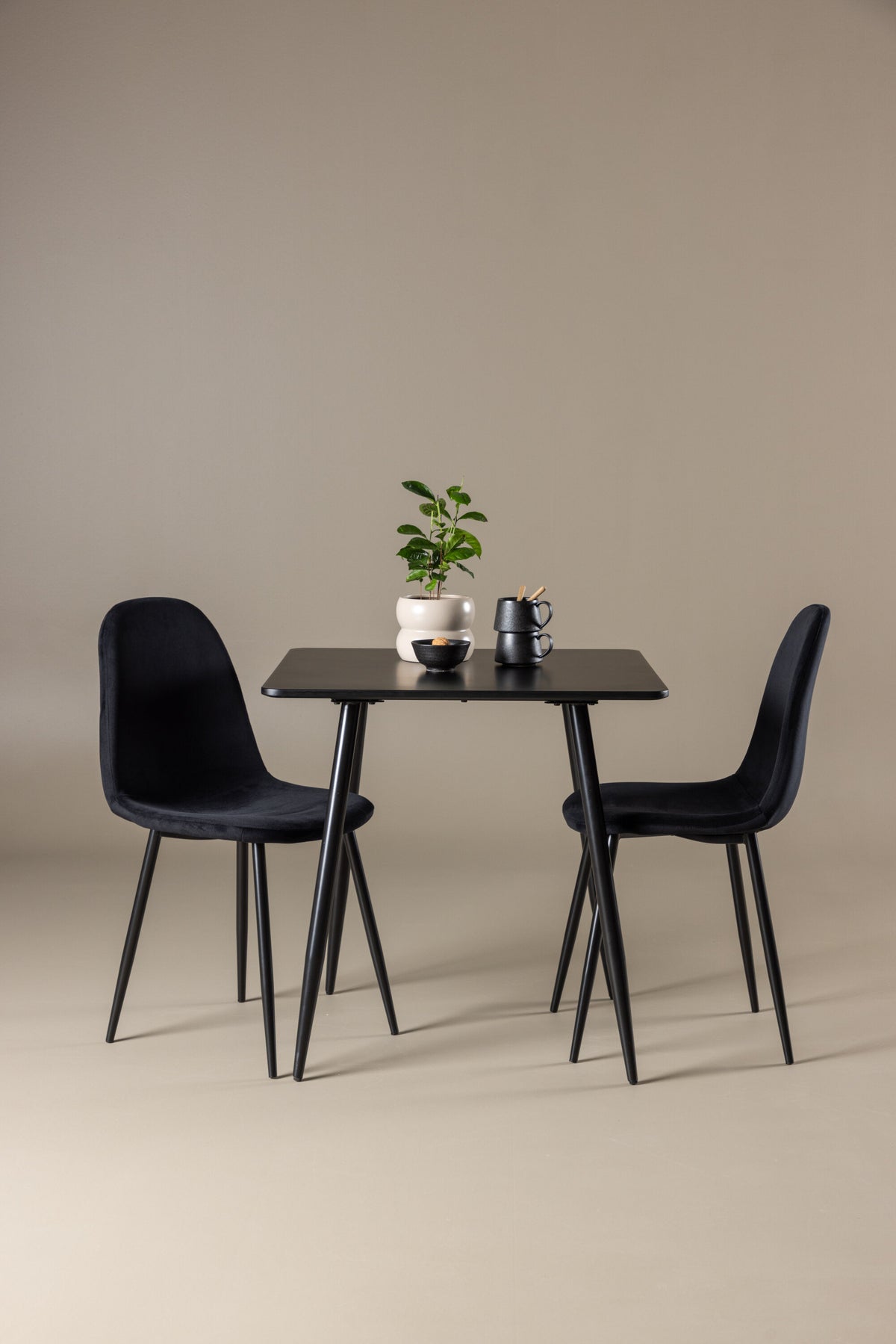 Polar Matbord med Polar Stolarna – MDF
