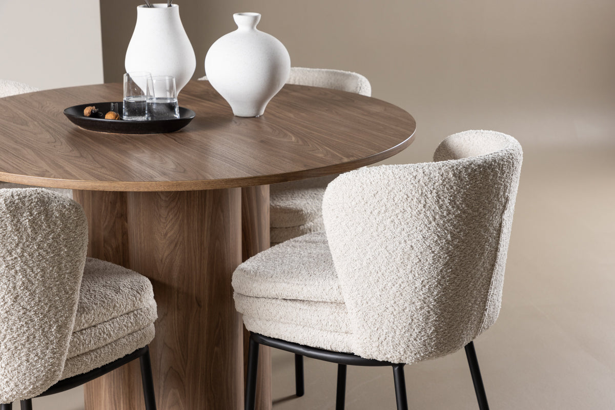 Olivia Matbord med Agnes Stolarna – MDF