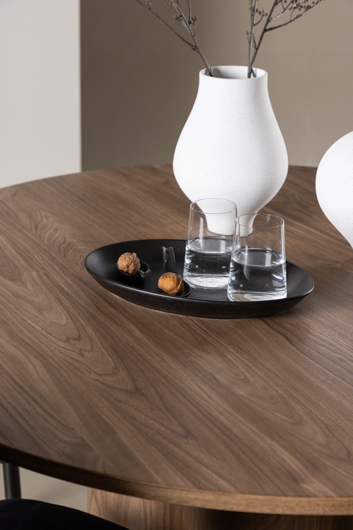 Olivia Matbord med Polar Stolarna – MDF