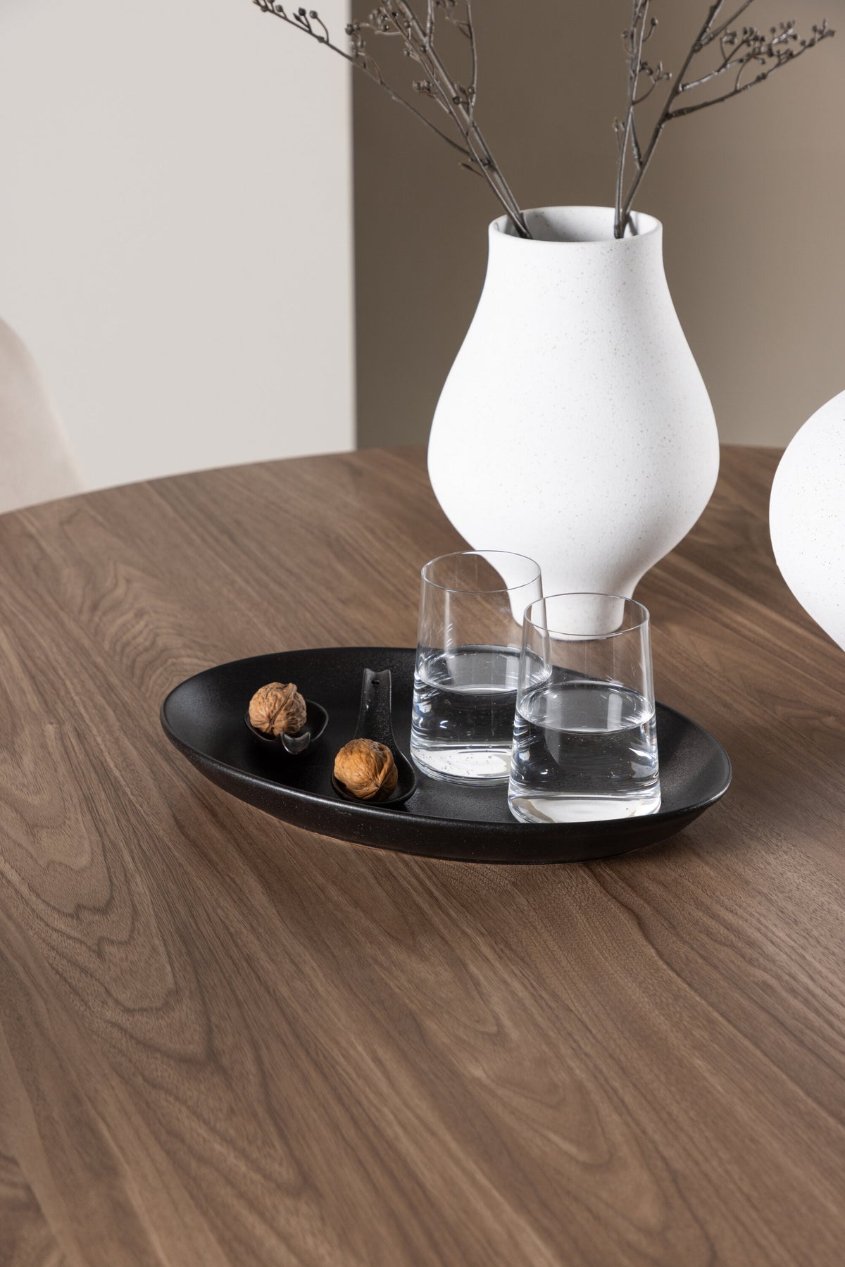 Olivia Matbord med Polar Stolarna – MDF