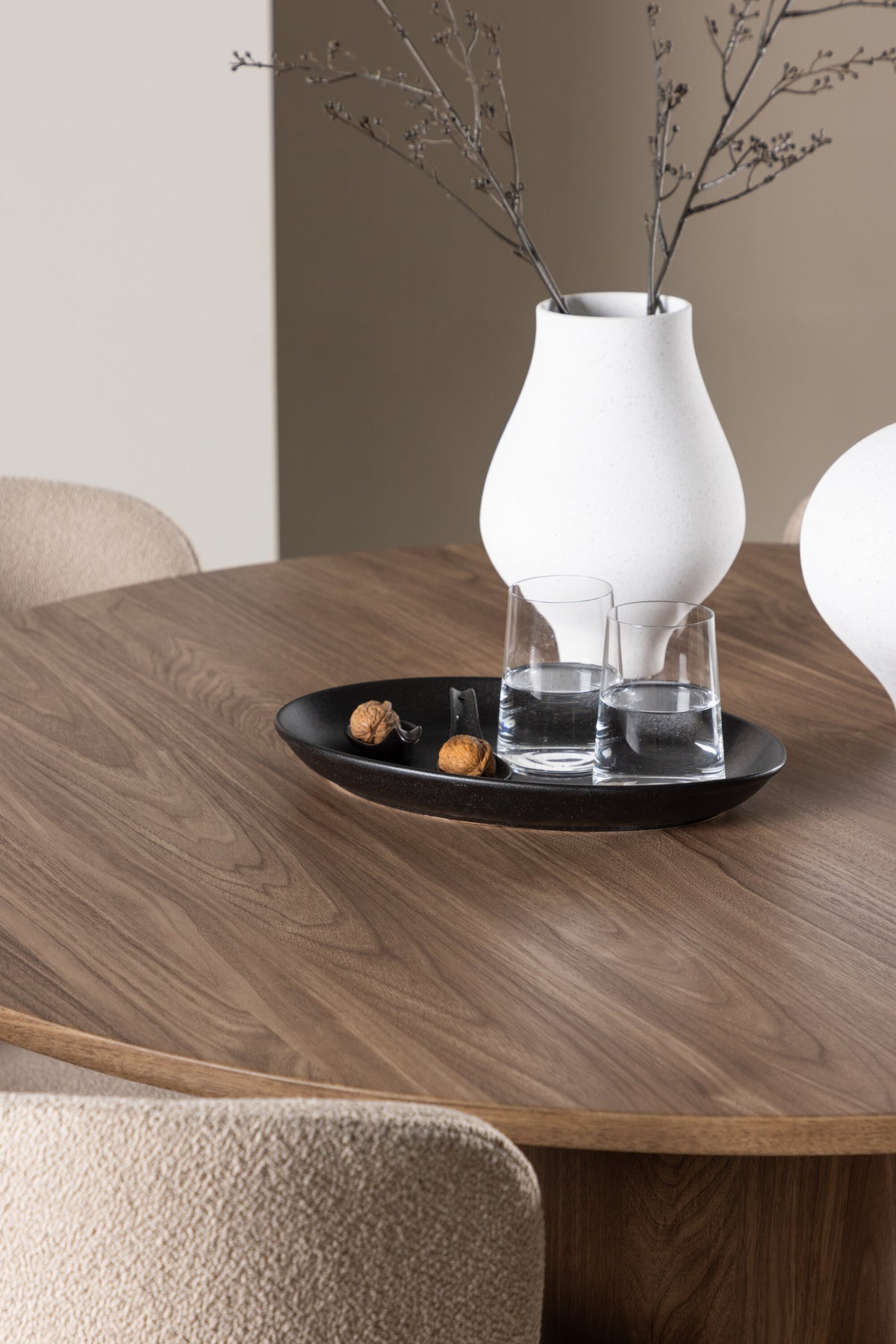 Olivia Matbord med Modesto Stolarna – MDF