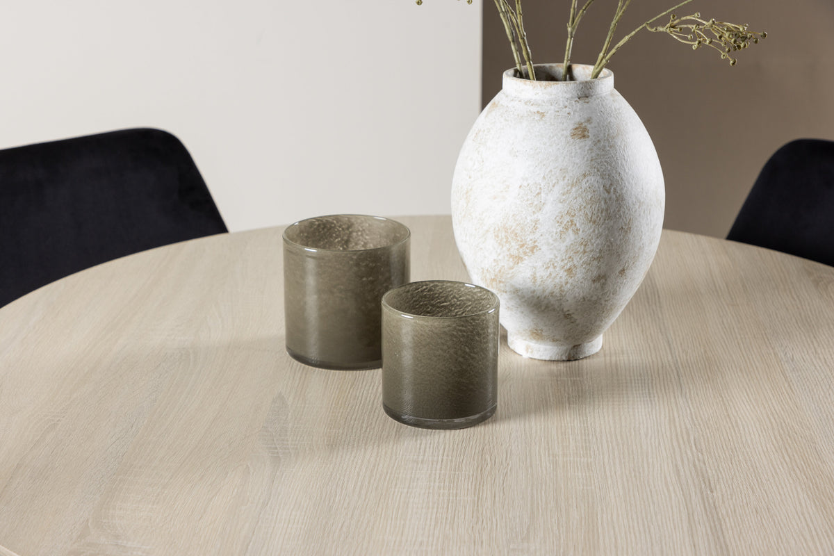 Plaza Matbord med Night Stolarna