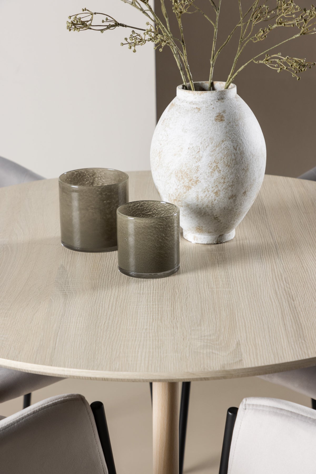 Plaza Matbord med Evelina Stolarna – MDF