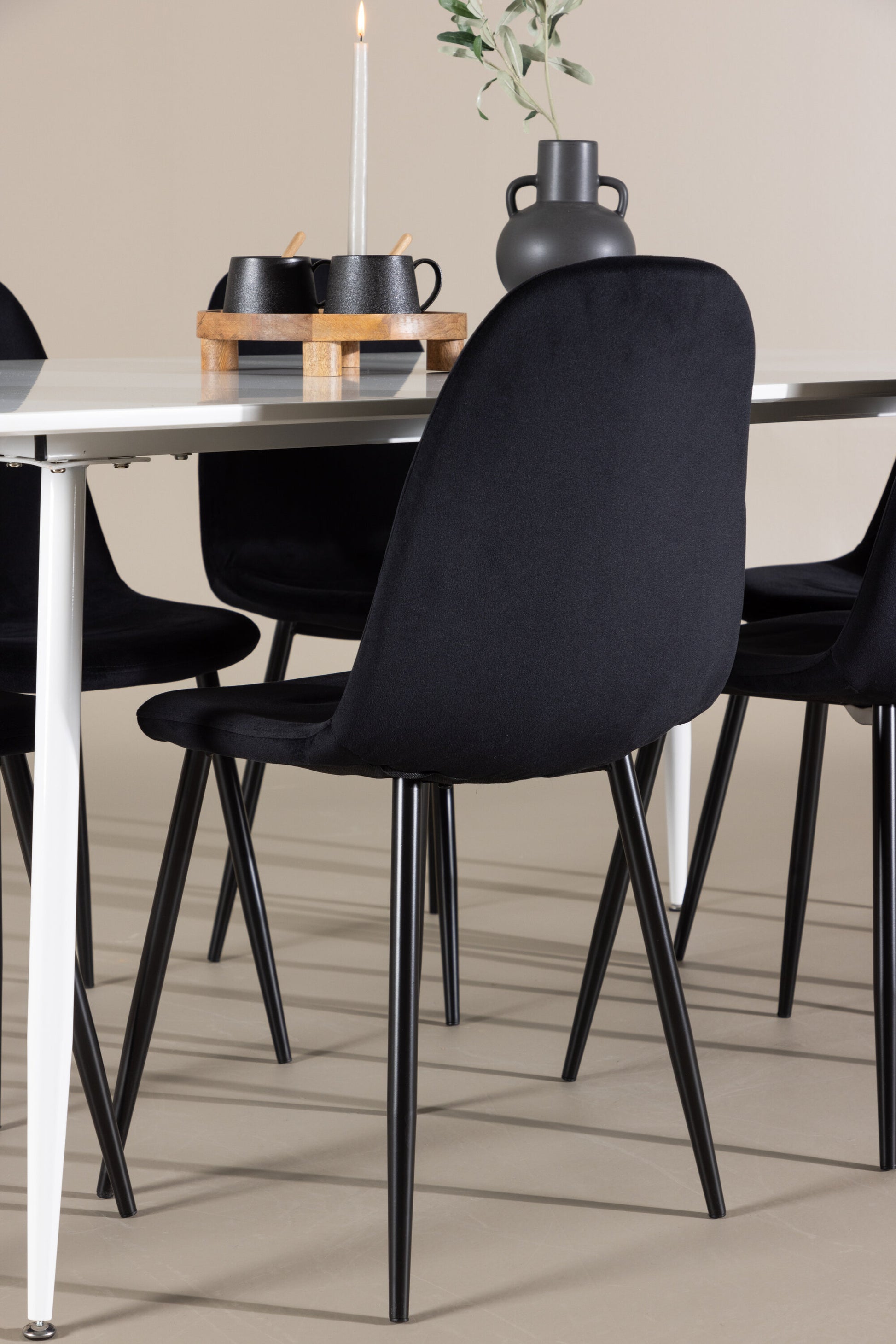 Silar Matbord med Polar Stolarna – MDF