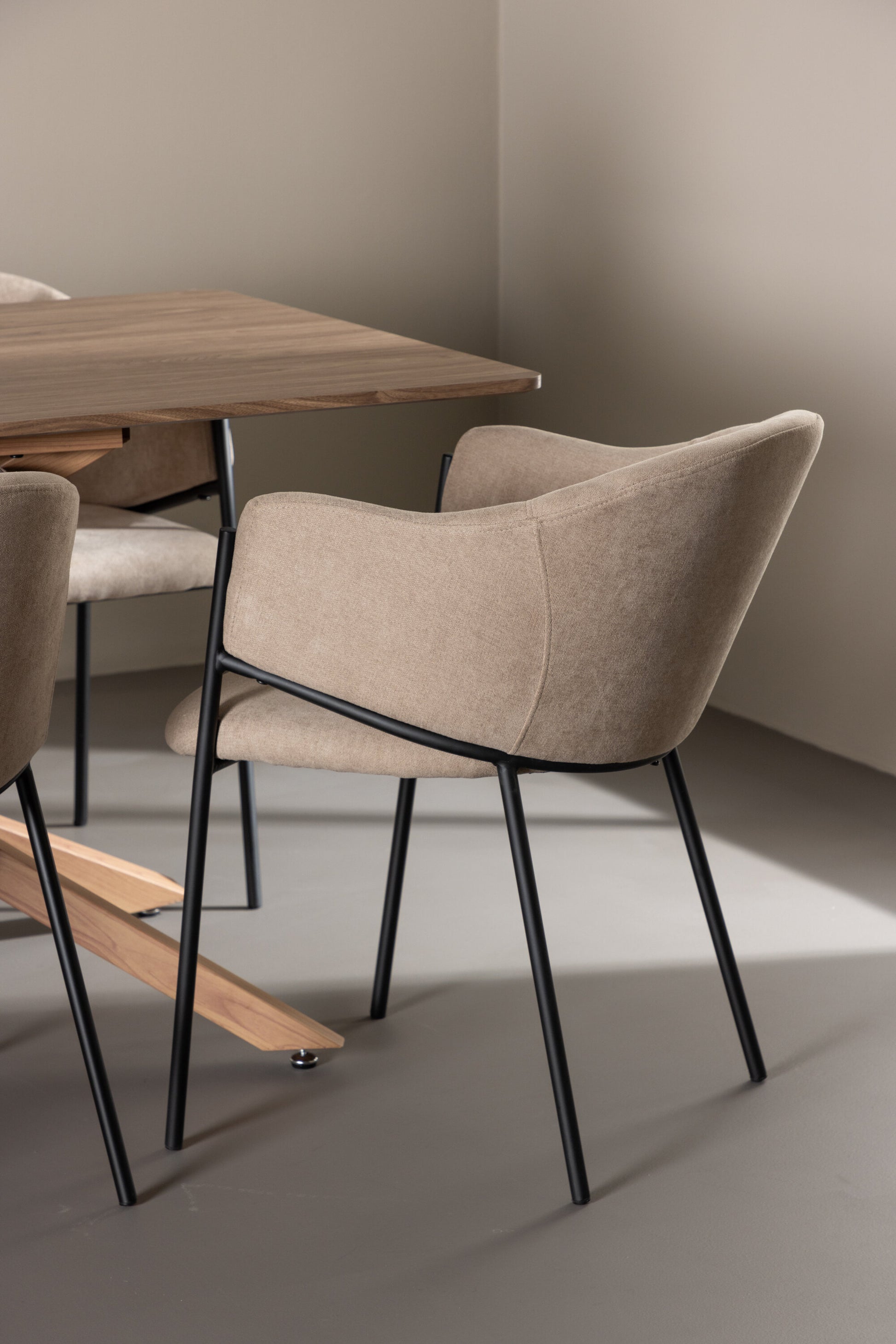 Piazza Matbord med Evelina Stolarna – MDF