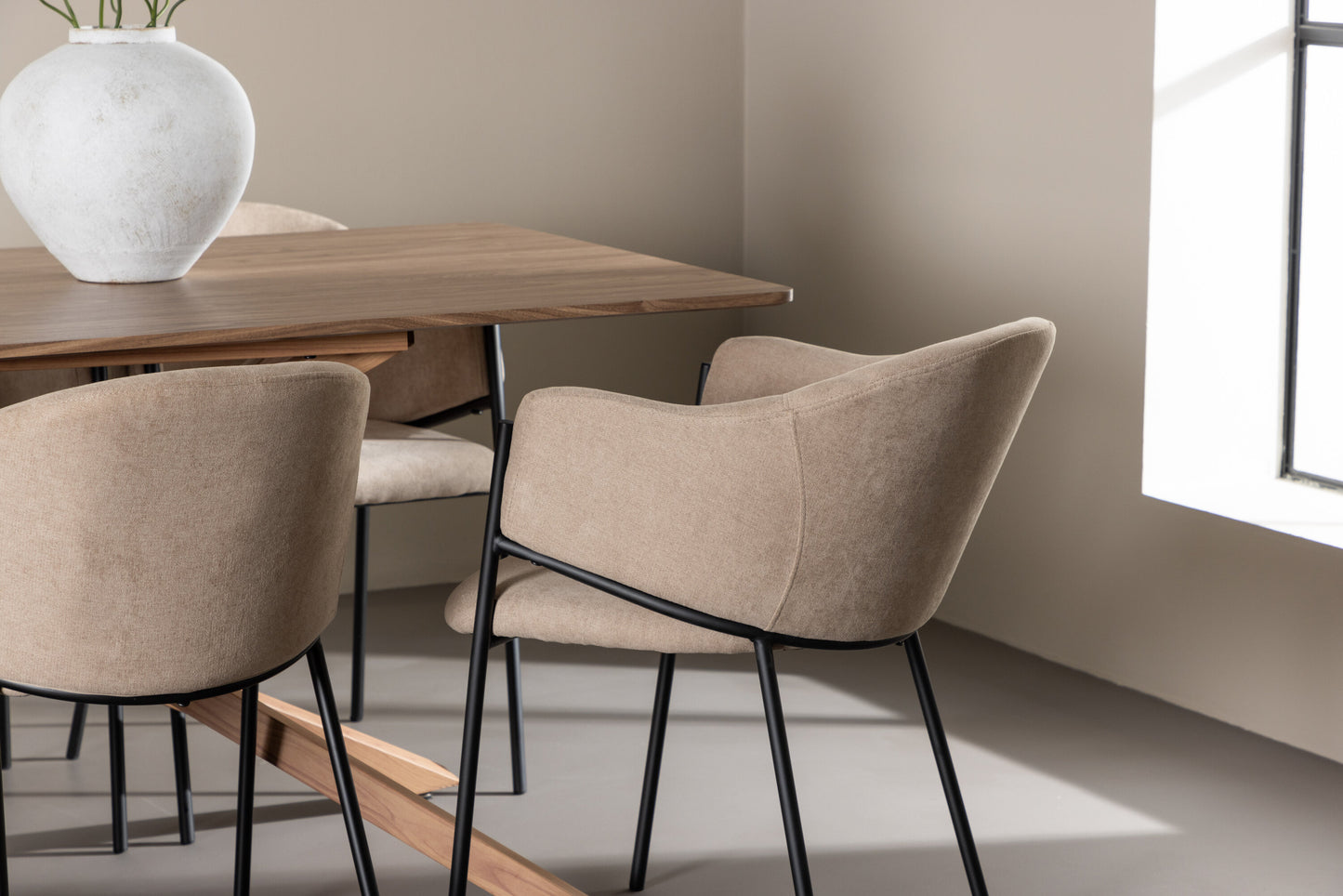 Piazza Matbord med Evelina Stolarna – MDF