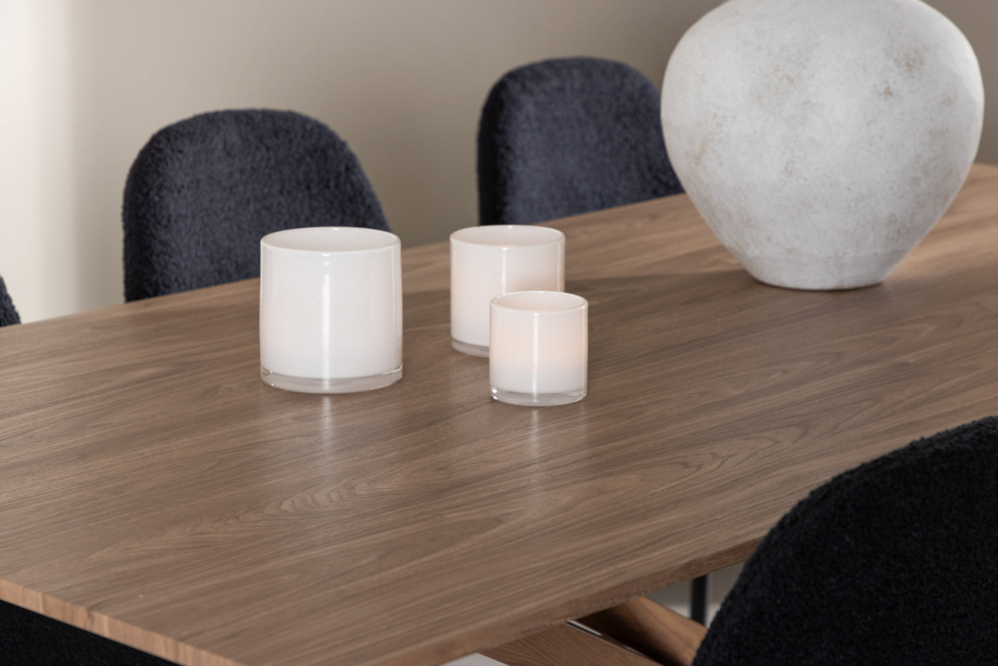 Piazza Matbord med Polar Stolarna – MDF