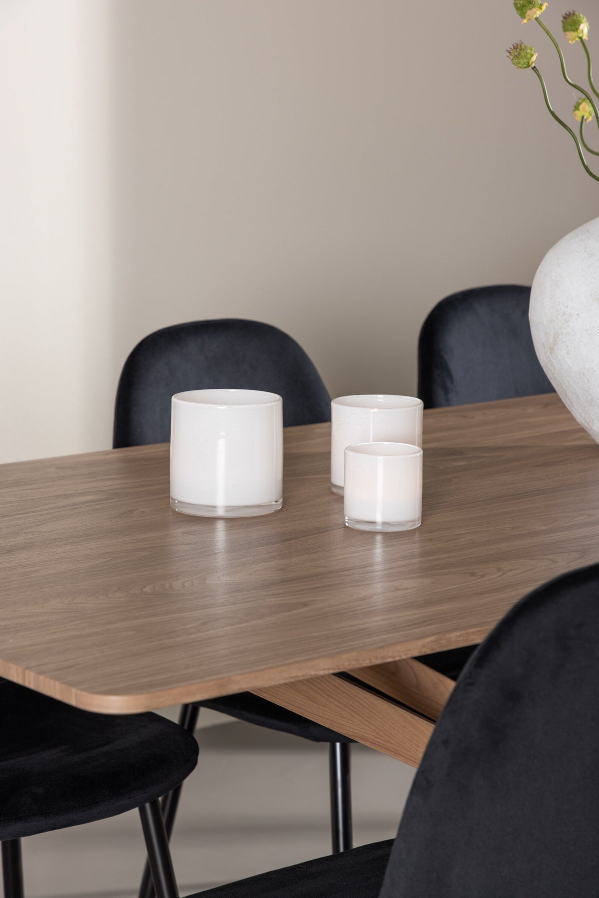 Piazza Matbord med Polar Stolarna – MDF