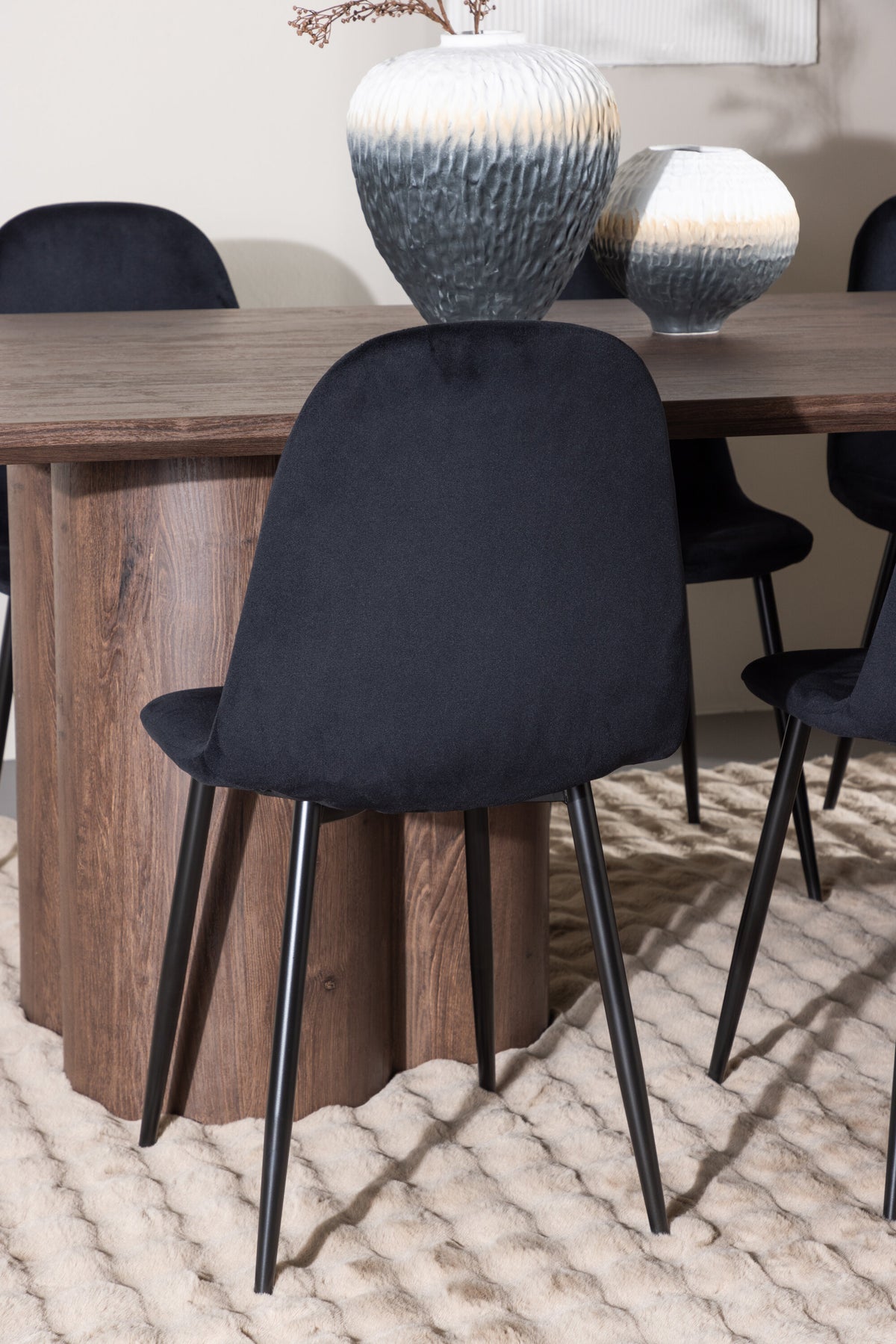 Olivia Matbord med Polar Stolarna – MDF