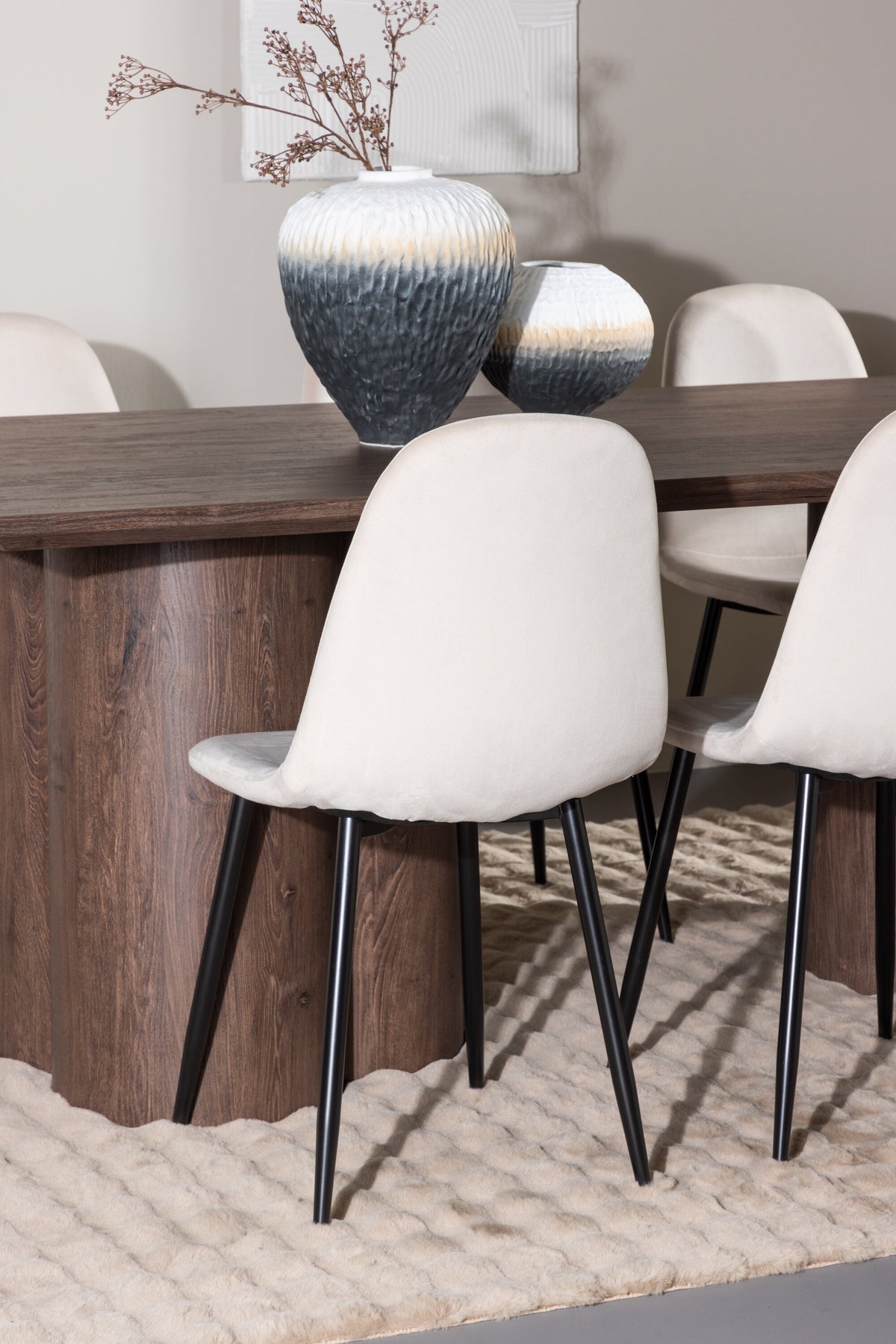 Olivia Matbord med Polar Stolarna – MDF
