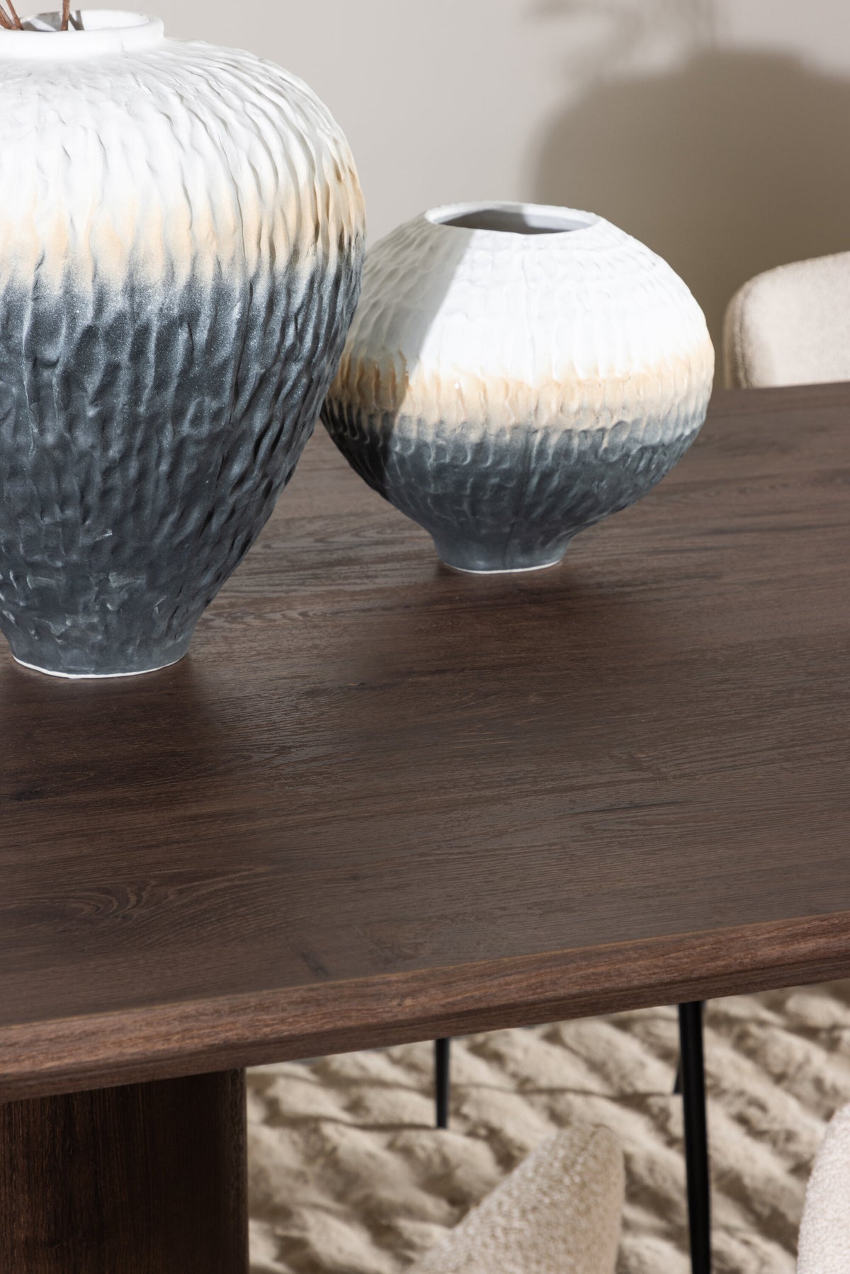 Olivia Matbord med Modesto Stolarna – MDF