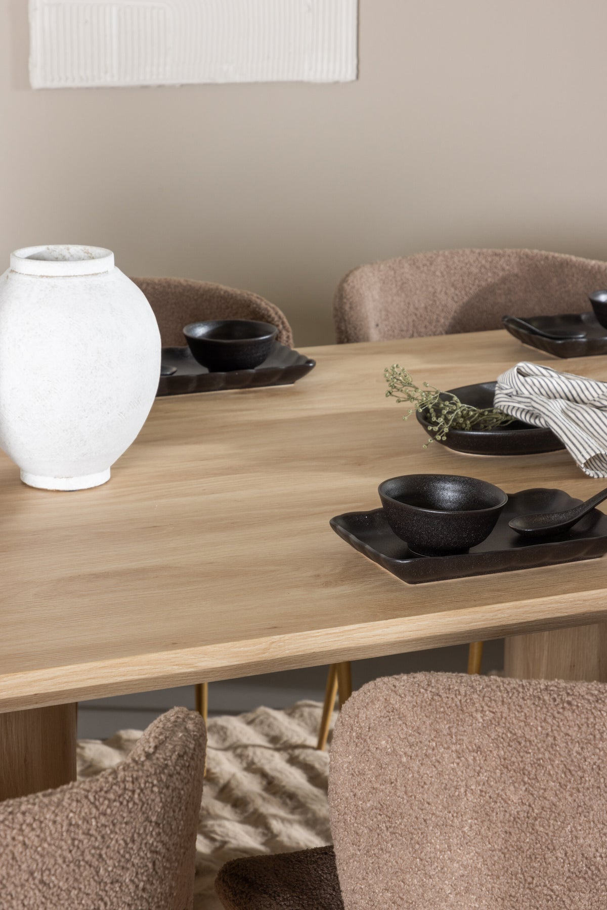Olivia Matbord med Modesto Stolarna – MDF