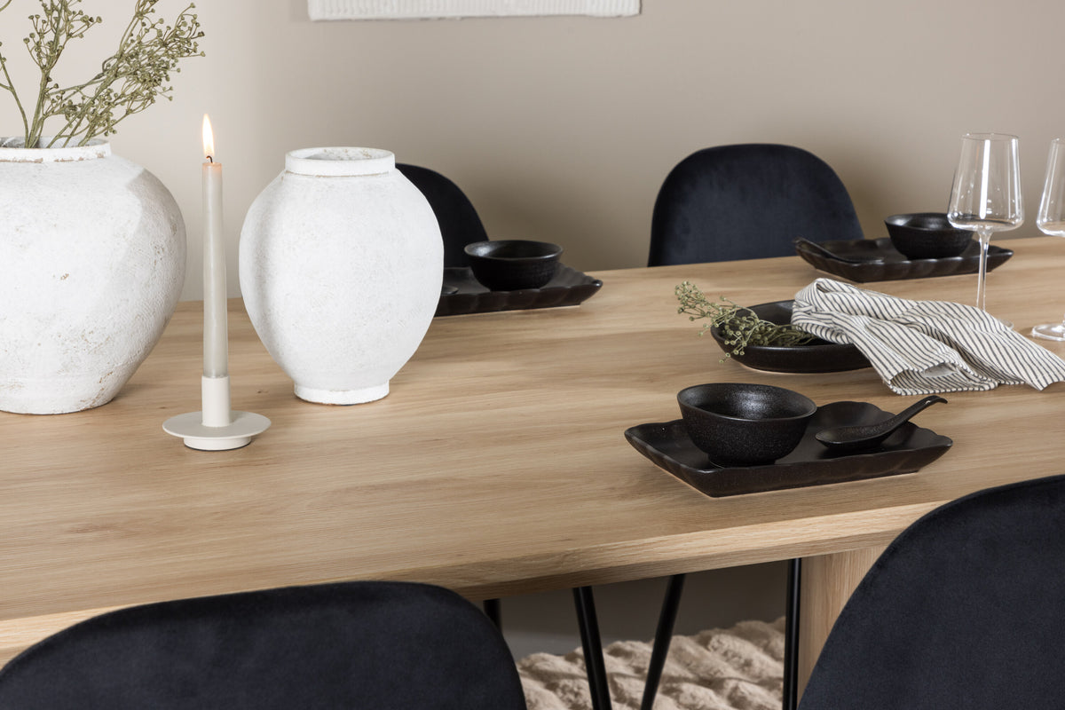 Olivia Matbord med Polar Stolarna – MDF