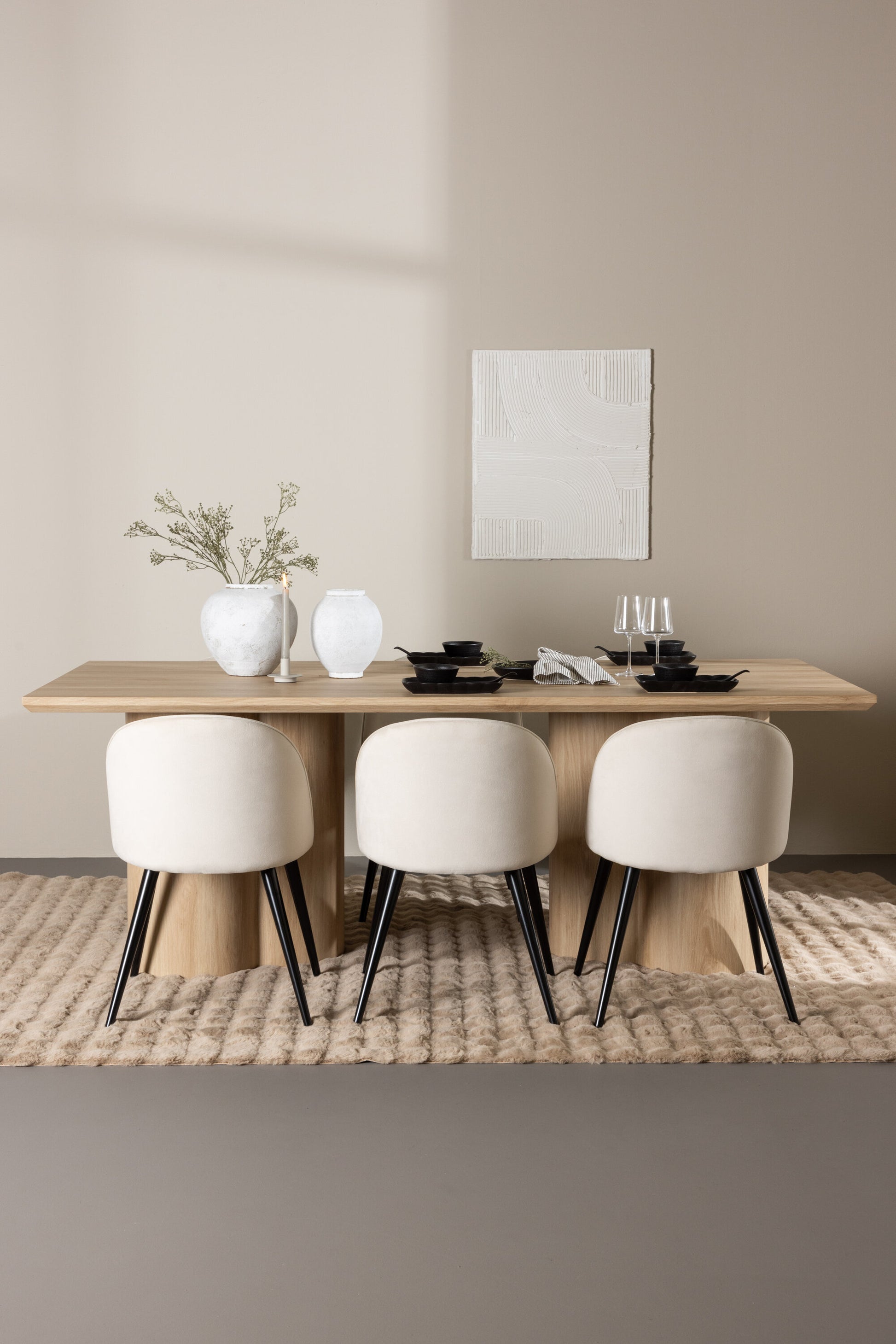 Olivia Matbord med Velvet Stolarna – MDF