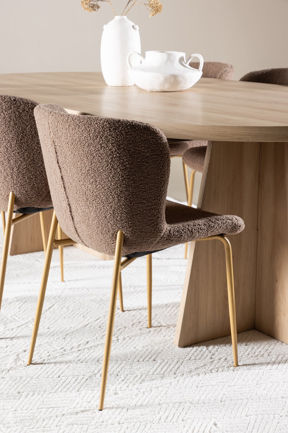 Bootcut Matbord med Modesto Stolarna – MDF