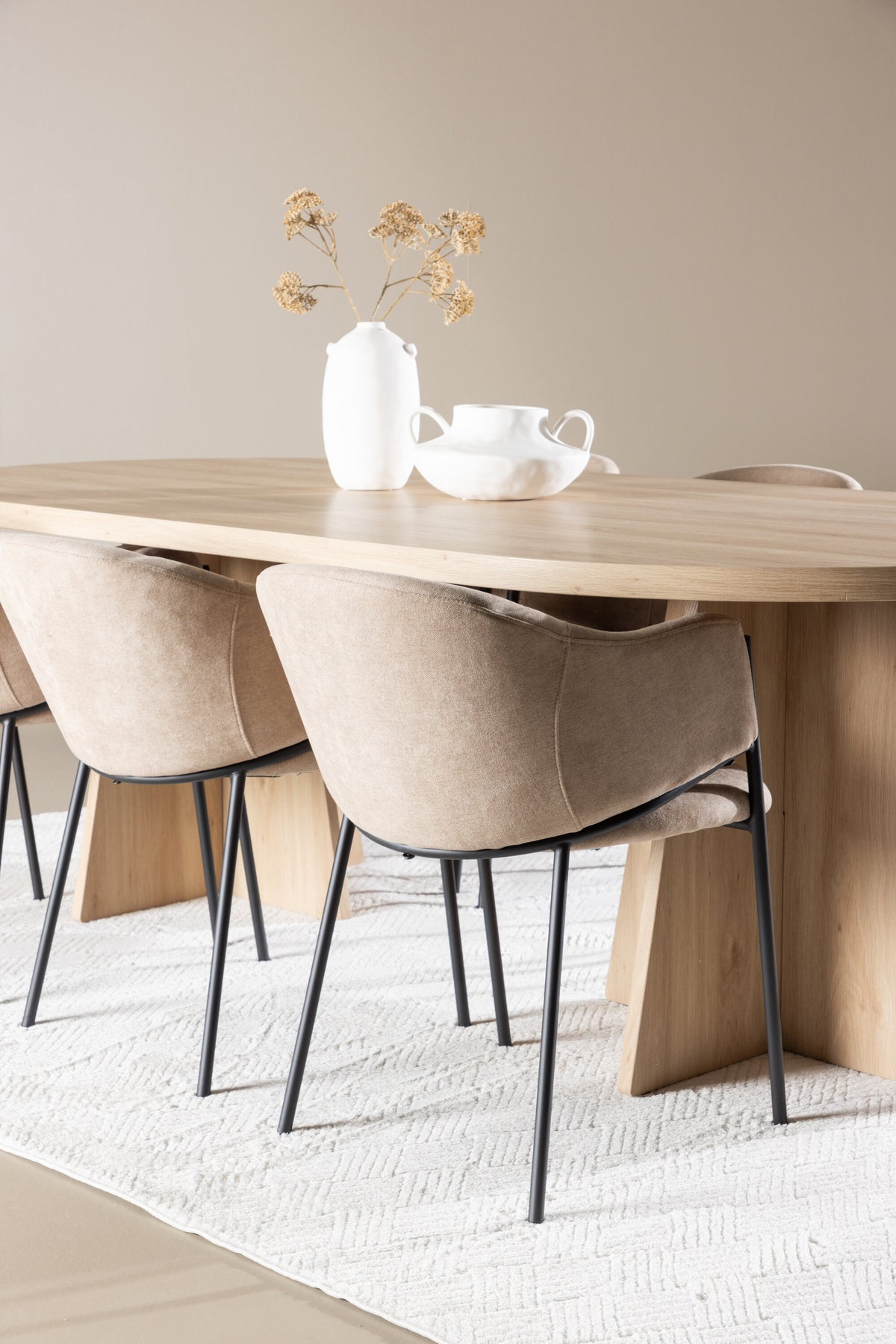 Bootcut Matbord med Evelina Stolarna – MDF
