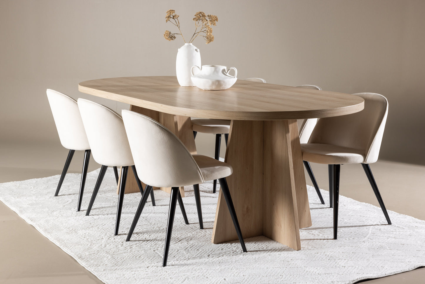 Bootcut Matbord med Velvet Stolarna – MDF