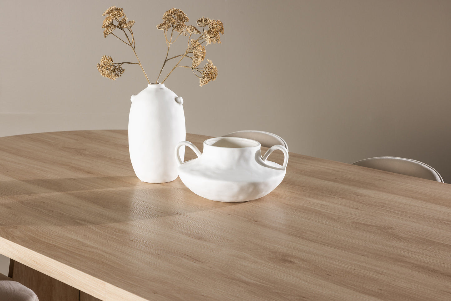 Bootcut Matbord med Velvet Stolarna – MDF