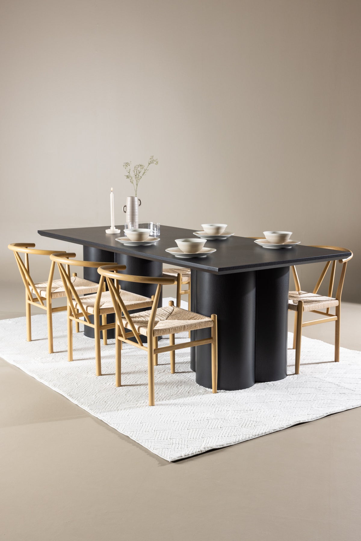 Olivia Matbord med Alfons Stolarna – MDF