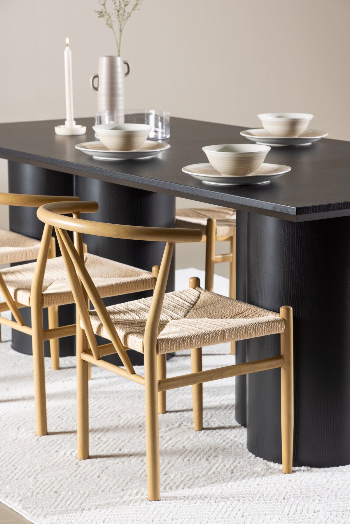 Olivia Matbord med Alfons Stolarna – MDF