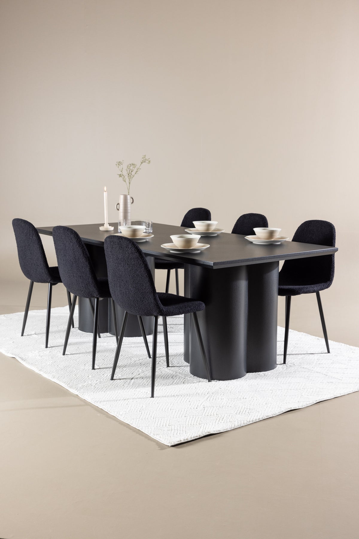 Olivia Matbord med Polar Stolarna – MDF