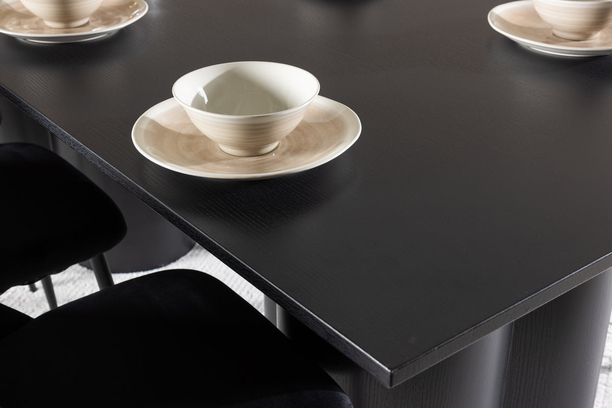 Olivia Matbord med Night Stolarna – MDF