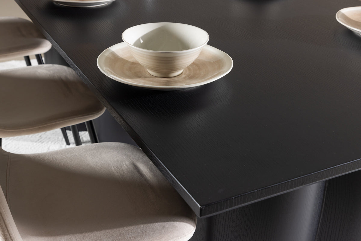 Olivia Matbord med Polar Stolarna – MDF