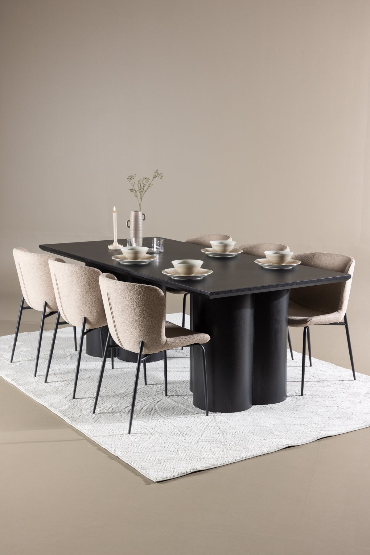Olivia Matbord med Modesto Stolarna – MDF