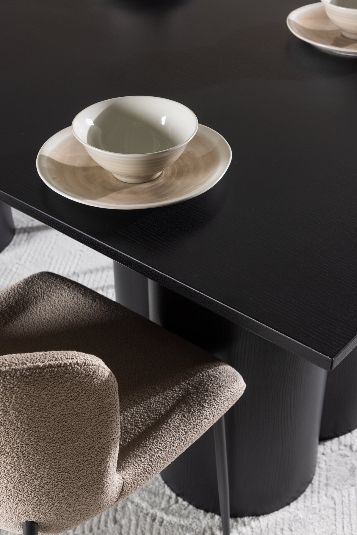 Olivia Matbord med Modesto Stolarna – MDF
