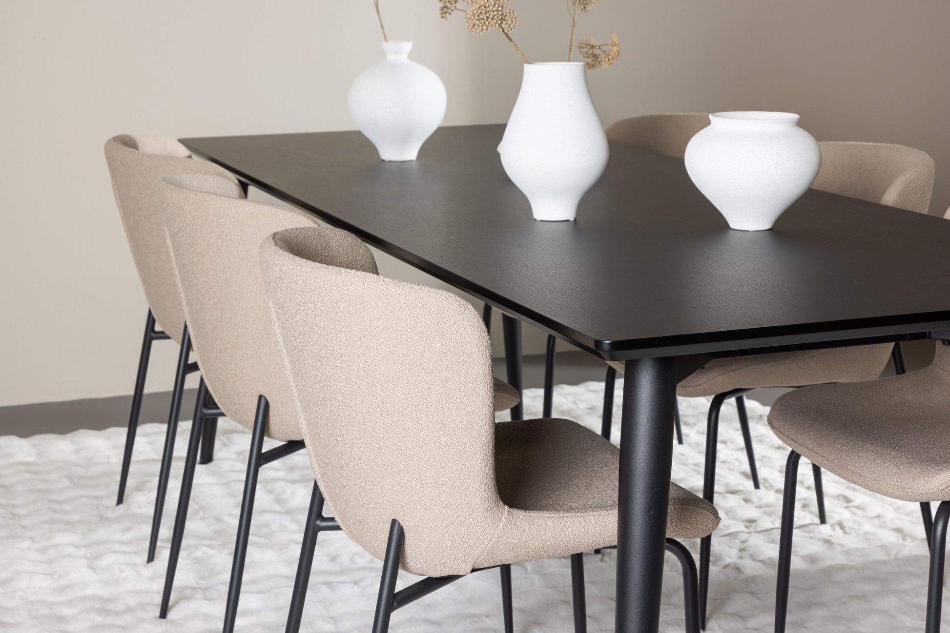 Ellis Matbord med Modesto Stolarna – MDF