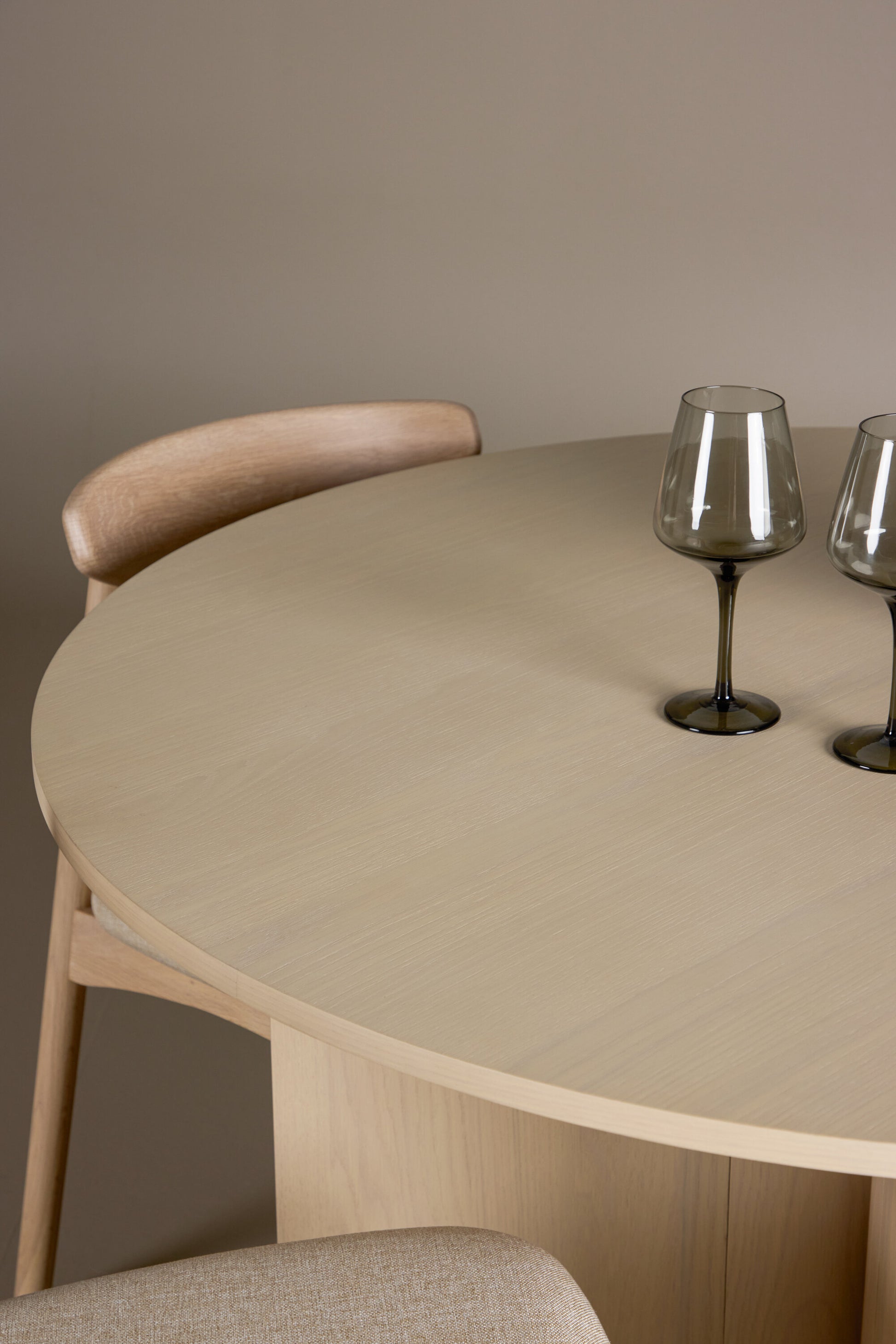 Tyresö Matbord med Ven Stolarna – MDF