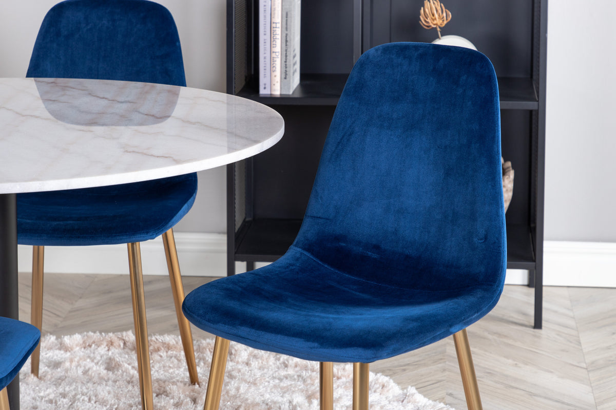 Estelle Matbord med Polar Stolarna – Bord: ⌀106 Stol: 52x86x44